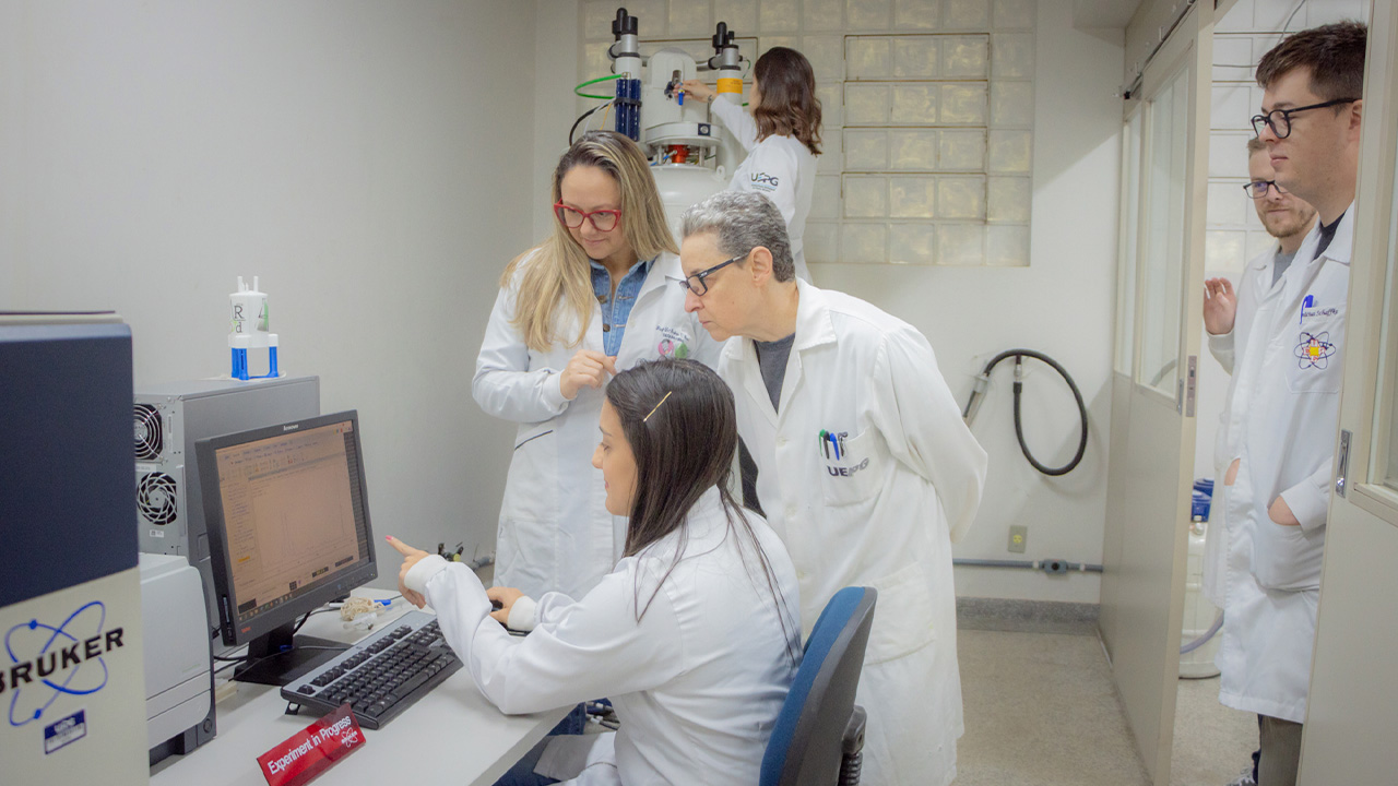 UEPG oferece teste de detecção de metanol em bebidas